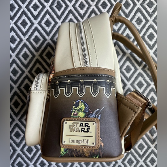 Loungefly Star Wars Return of the Jedi 40th Anniversary Backpack - Picture 3 of 7